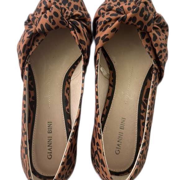 Gianni Bini Animal Print Knot Pointed Toe Loafers Flats Size 5 - Picture 7 of 12